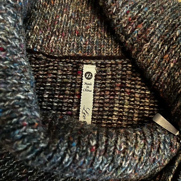 Leo & Nicole - Tamra Cowl Neck Zipper Detail Pullover - Dark Green - XL - Picture 2 of 5